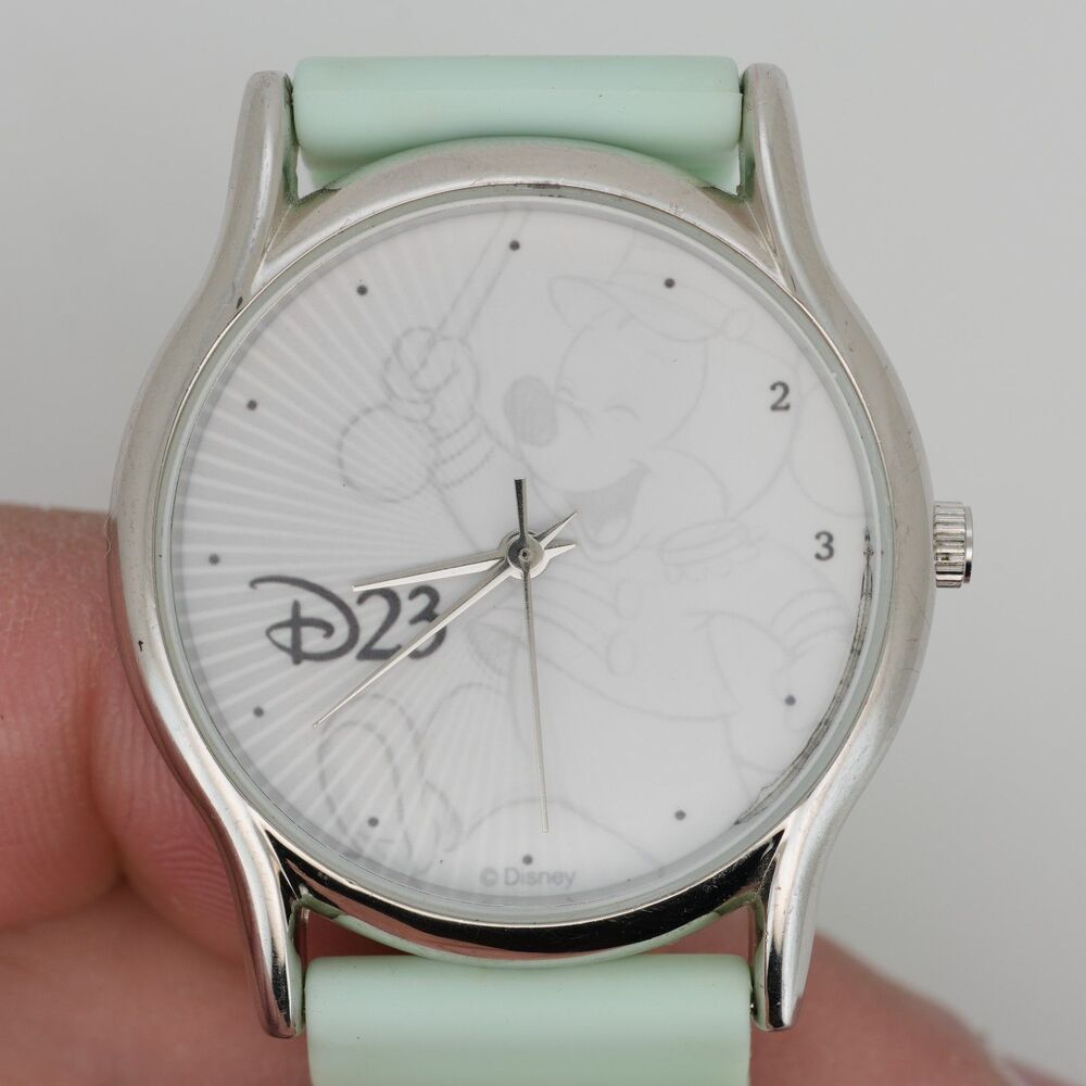 Disney D23 Mickey Mouse Watch 33mm Quartz – New Battery, Working - Picture 3 of 6